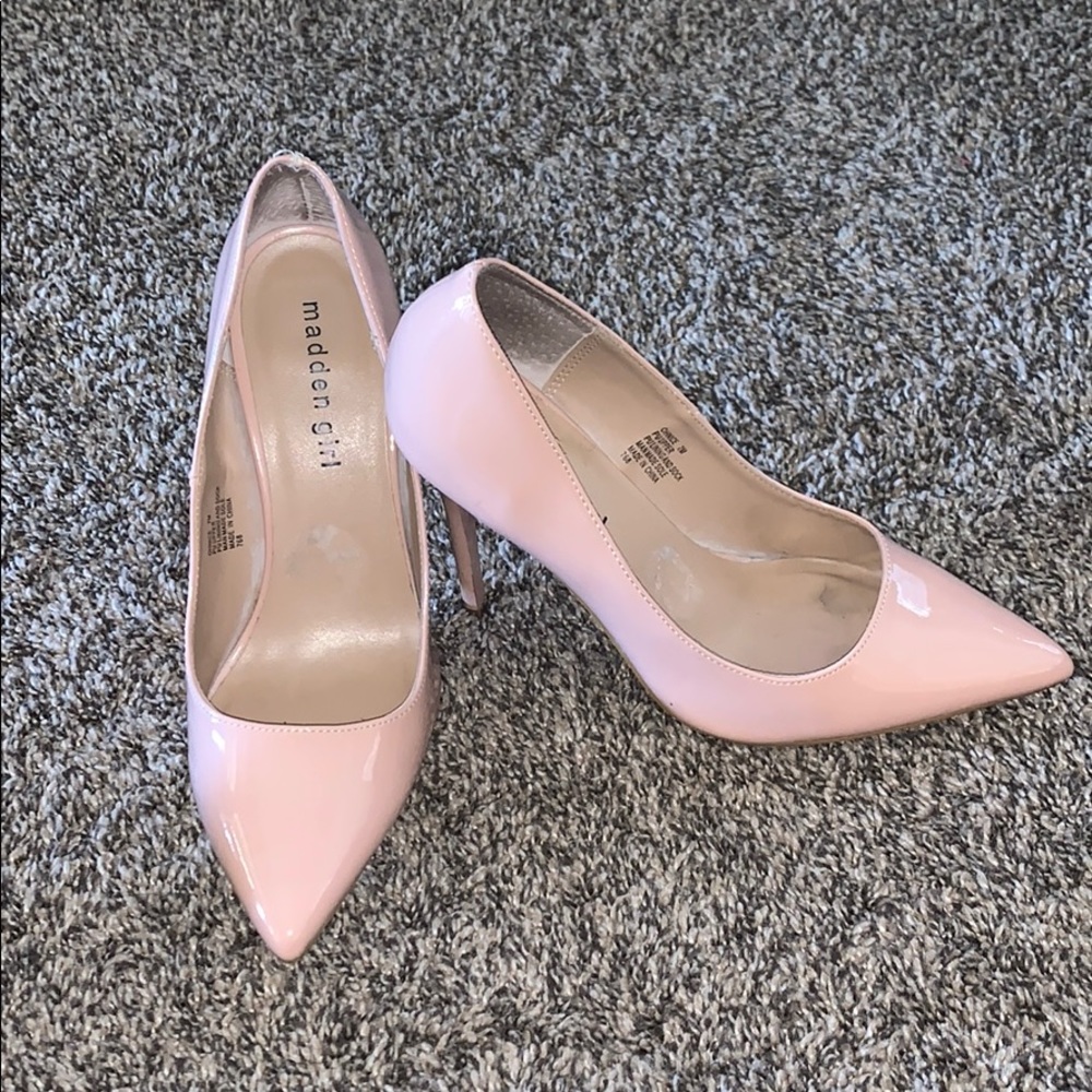 Nude, pointy toe heels Madden Girl Size 7